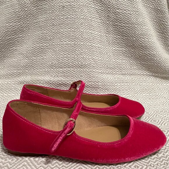 Velvet Mary Jane Flats *Brand New* - Picture 3 of 8
